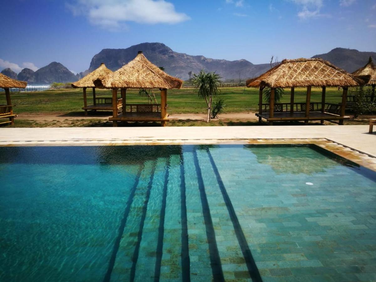 Naia Villas And Bungalows Sumbawa Sekongkang Zewnętrze zdjęcie