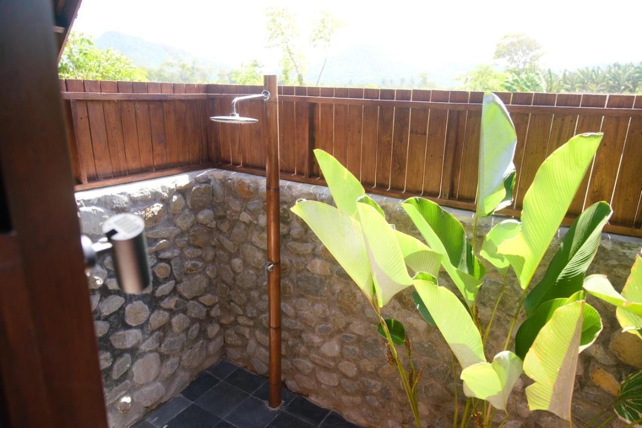 Naia Villas And Bungalows Sumbawa Sekongkang Zewnętrze zdjęcie