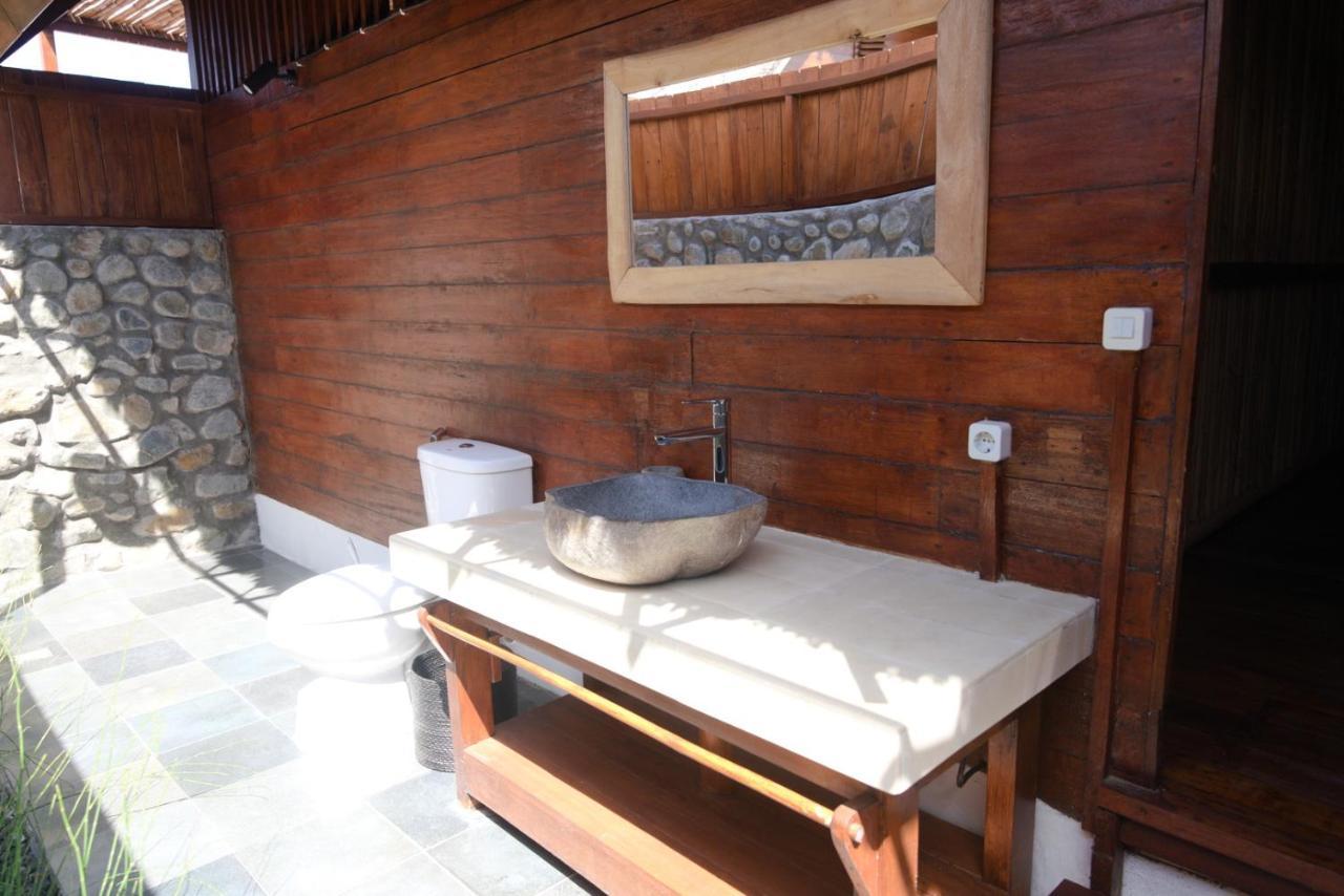 Naia Villas And Bungalows Sumbawa Sekongkang Zewnętrze zdjęcie