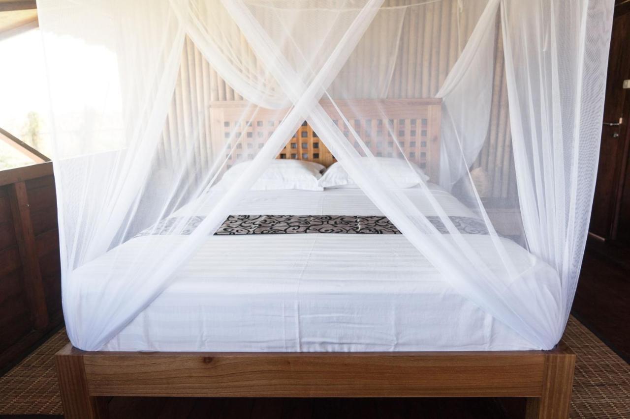 Naia Villas And Bungalows Sumbawa Sekongkang Zewnętrze zdjęcie